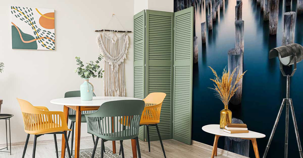 Tapeta z drewnianymi falochronami