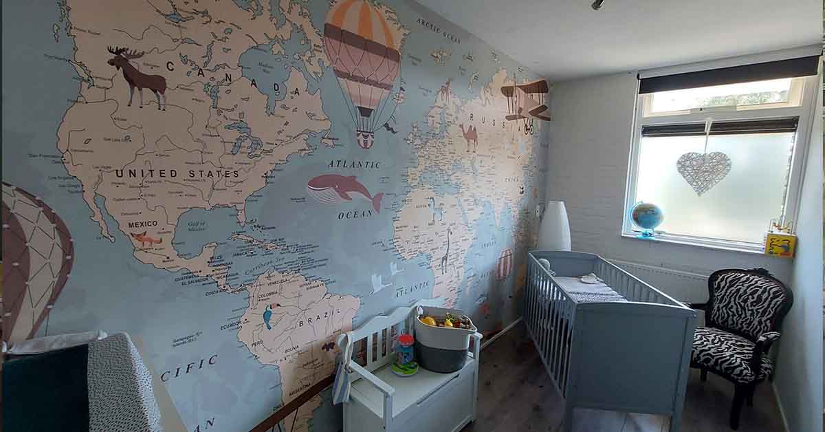 Tapeta dla dzieci z mapami świata 