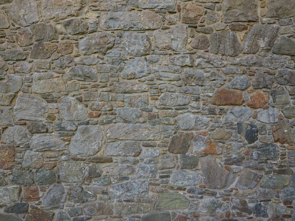 Średniowieczny kamienny mur