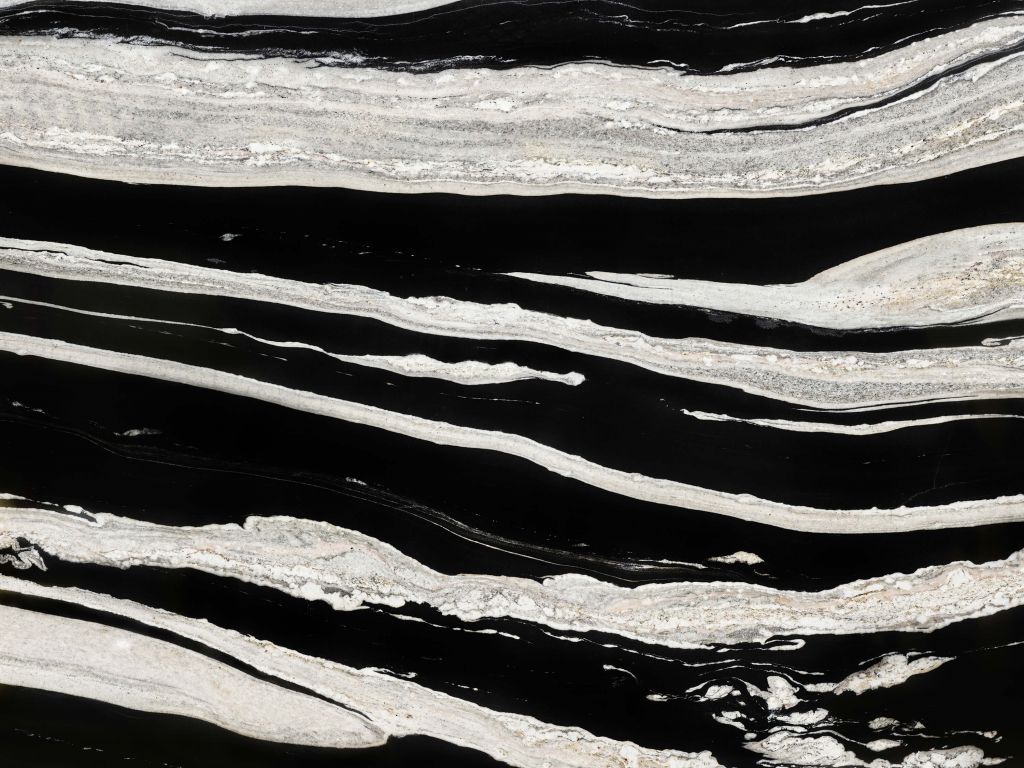 Czarny marmur z białymi żyłkami
