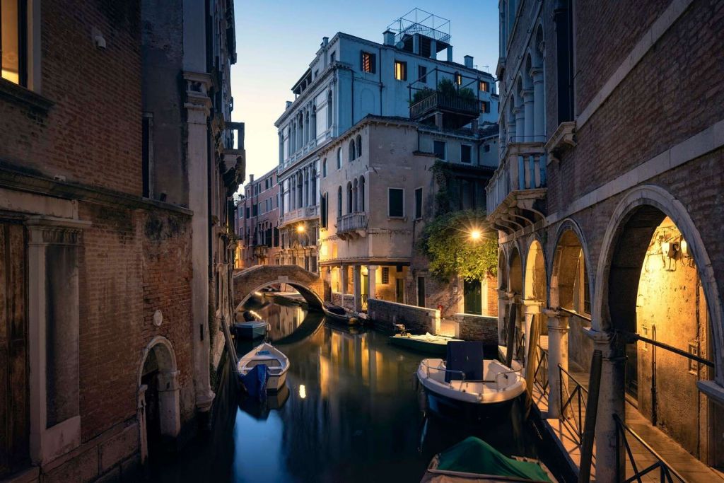 Zachód słońca nad kanałem