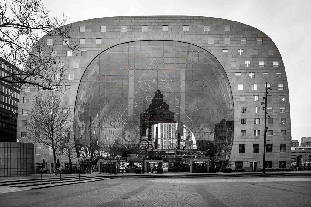 Markthal Refleksje w Monochromie