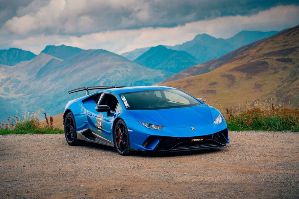 Lamborghini Huracán STO w górach