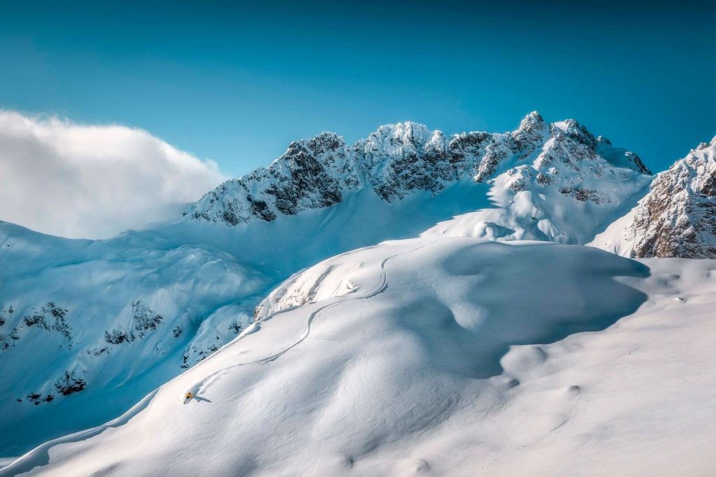 Południowe zbocze w alpejskiej ciszy