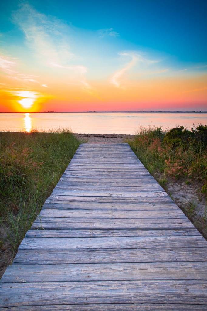 Plaża i drewniana droga