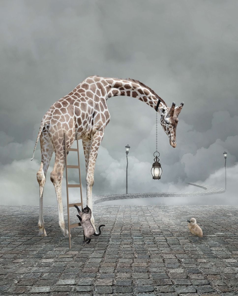 Fantastyczny krajobraz ze zwierzętami