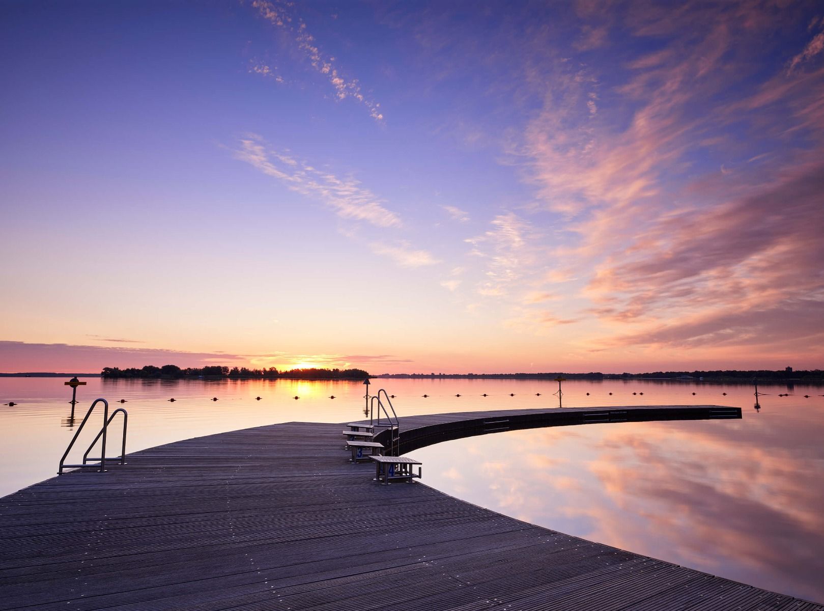 Pomost kąpielowy z blokami startowymi