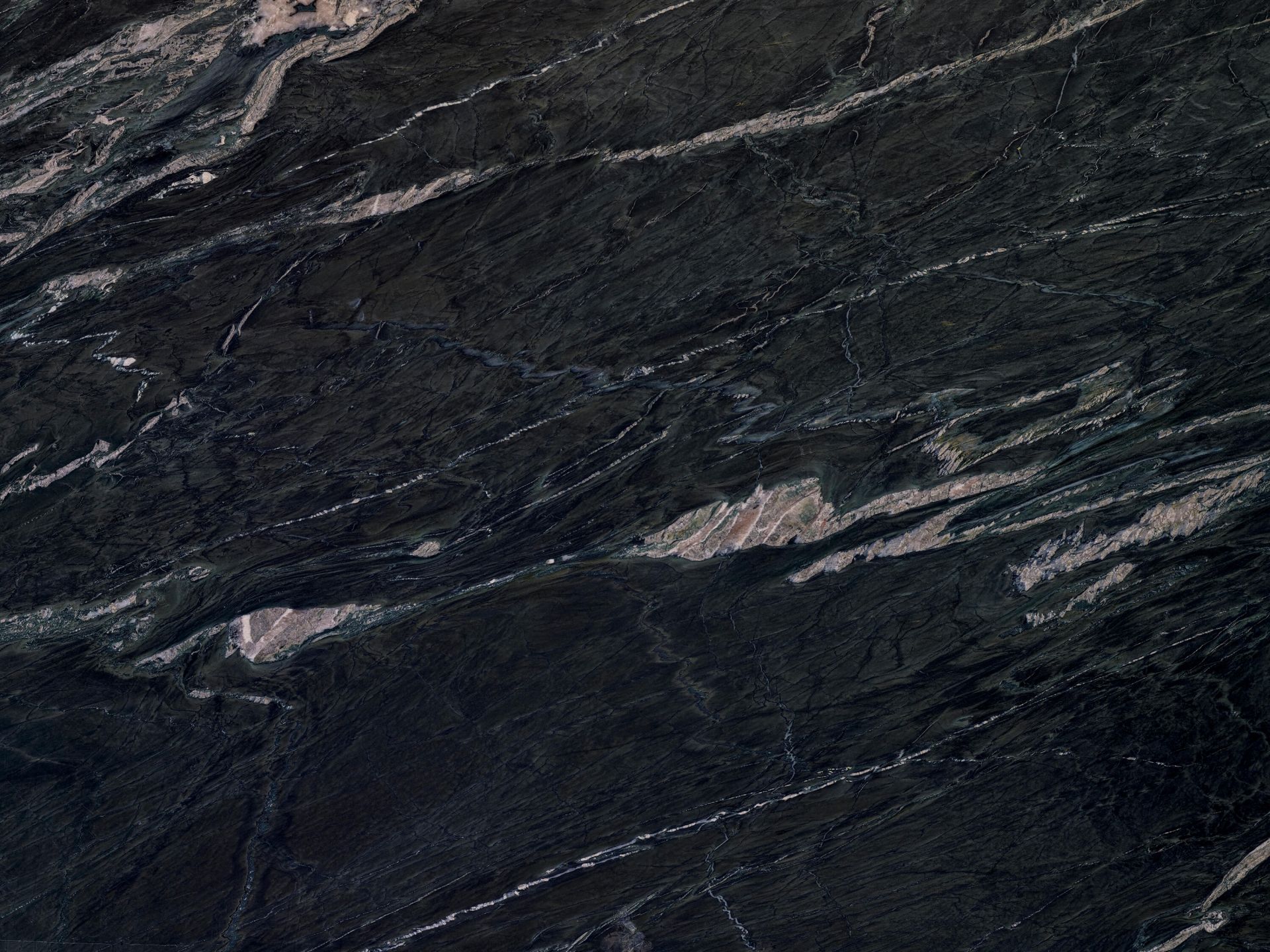 Ciemny marmur z jasnymi liniami