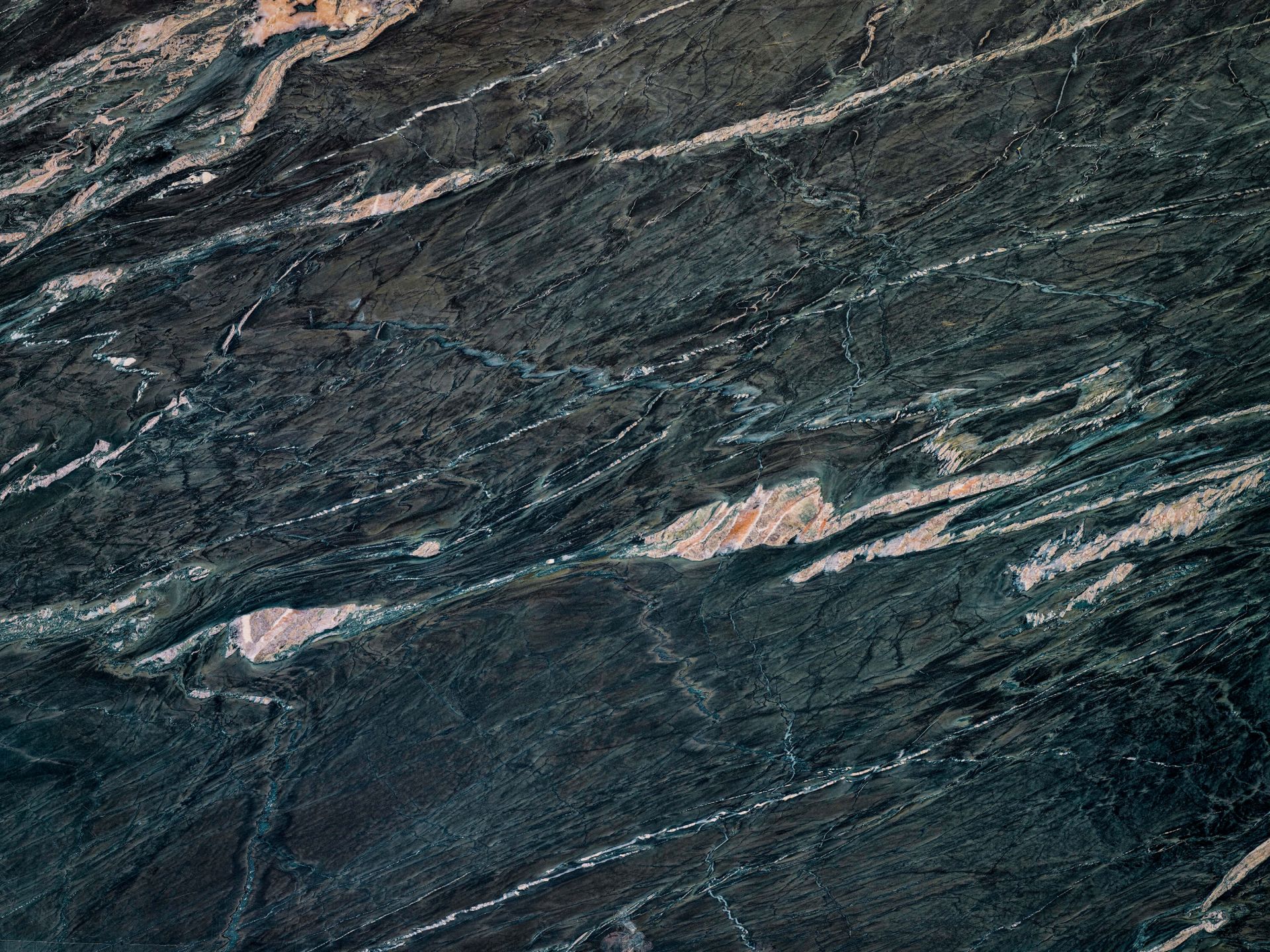 Marmur o strukturze falistej