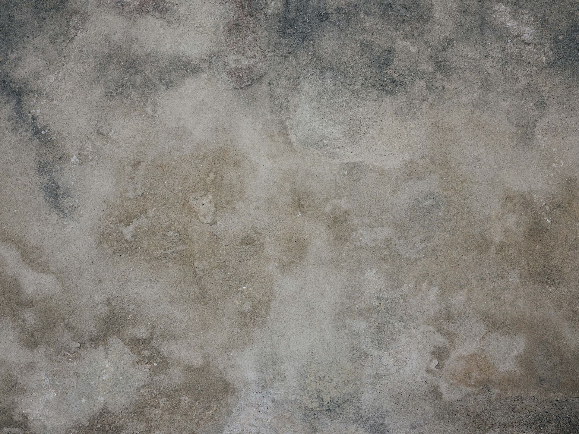 Stare, zwietrzałe stiuki