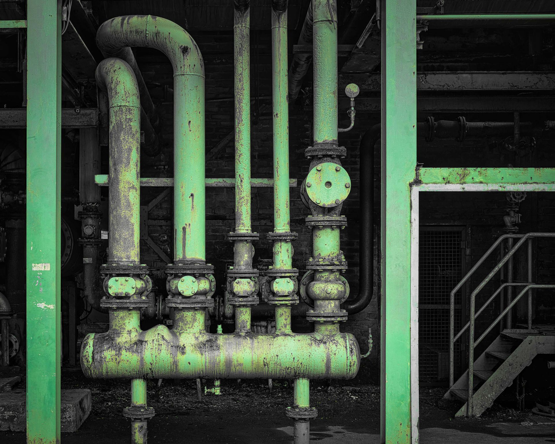 Stare rurki w kolorze zielonym