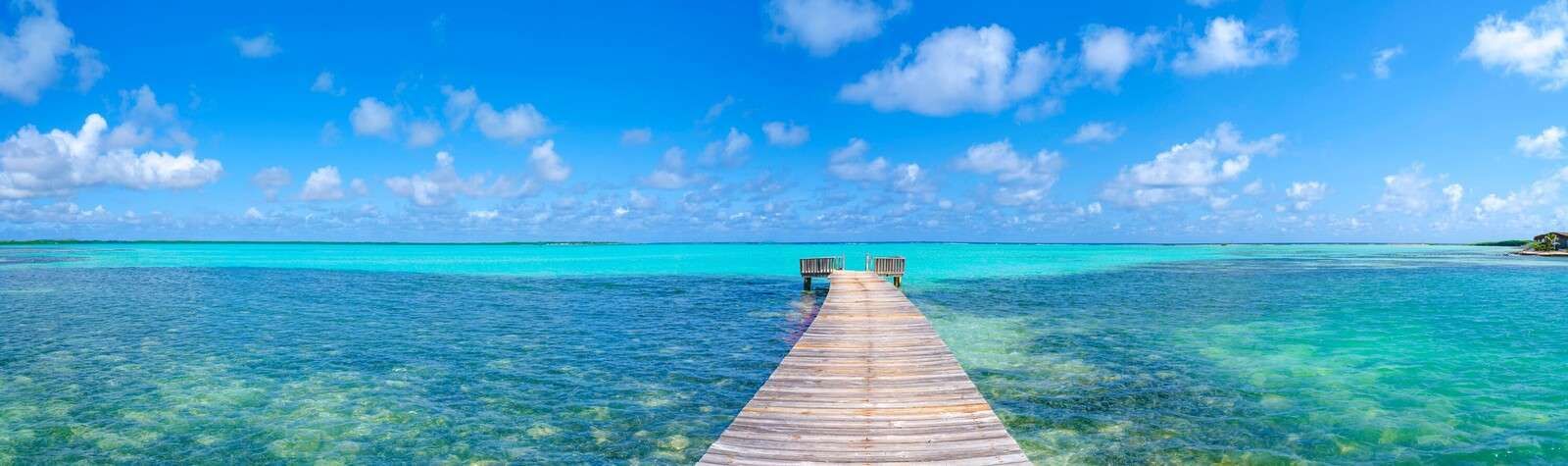 Drewniane molo nad morzem, Bonaire, Karaibskie Niderlandy