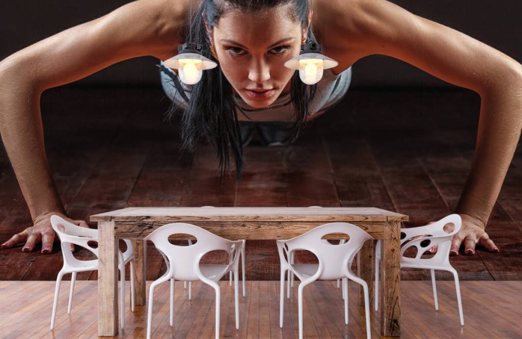 Fitness - Vrouw die push-ups doet - Hobbykamer 7