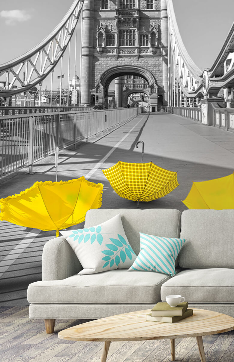  Żółte parasolki na moście wieżowym 7