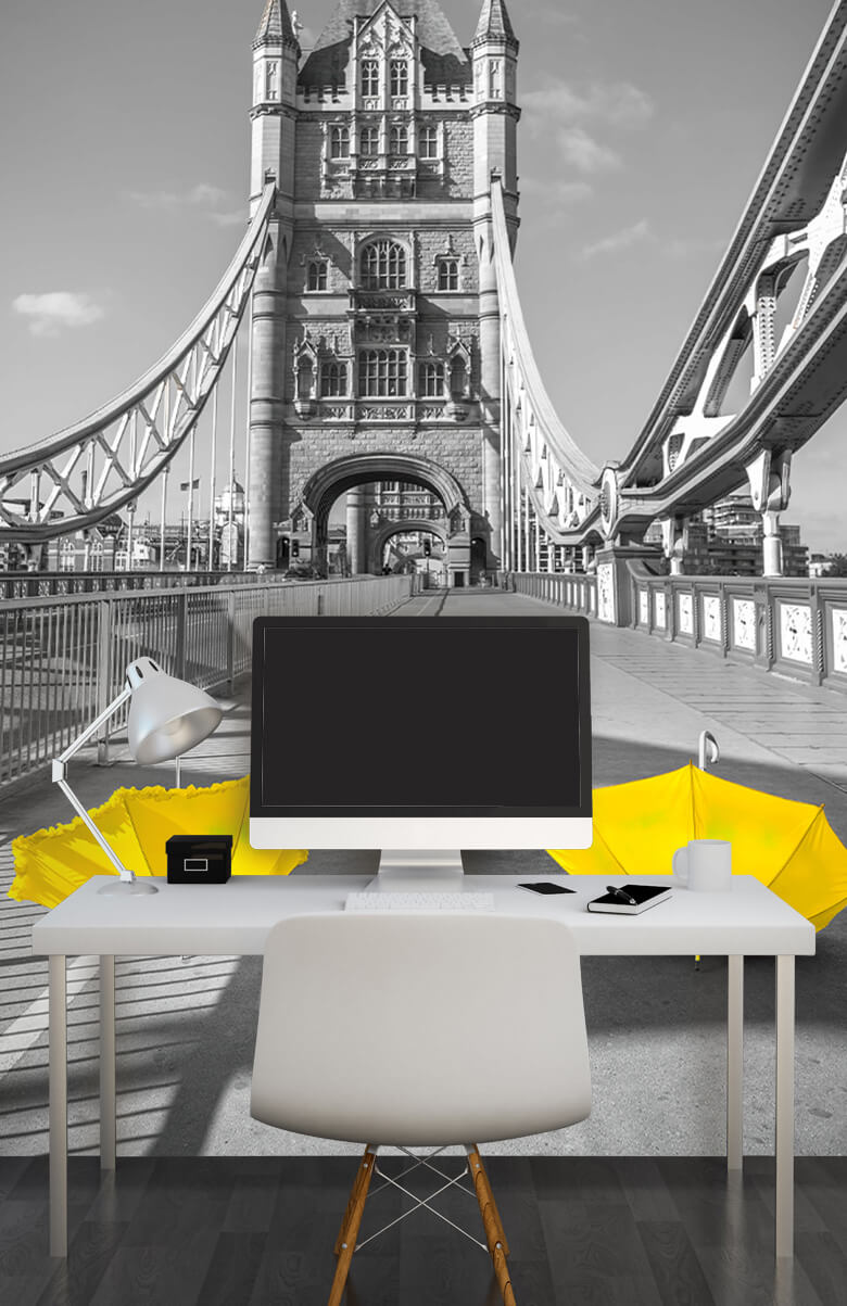  Żółte parasolki na moście wieżowym 13